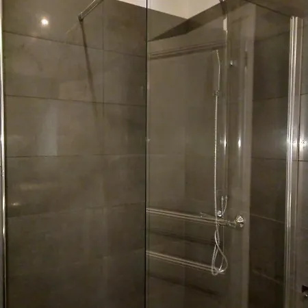 Rossini 2 - A Spacious One Bedroom In Central Nice